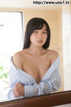 黑衣美女